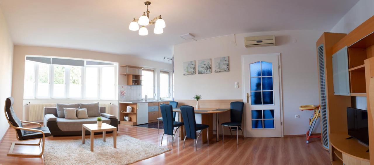 Titan Apartman Jula Exterior foto