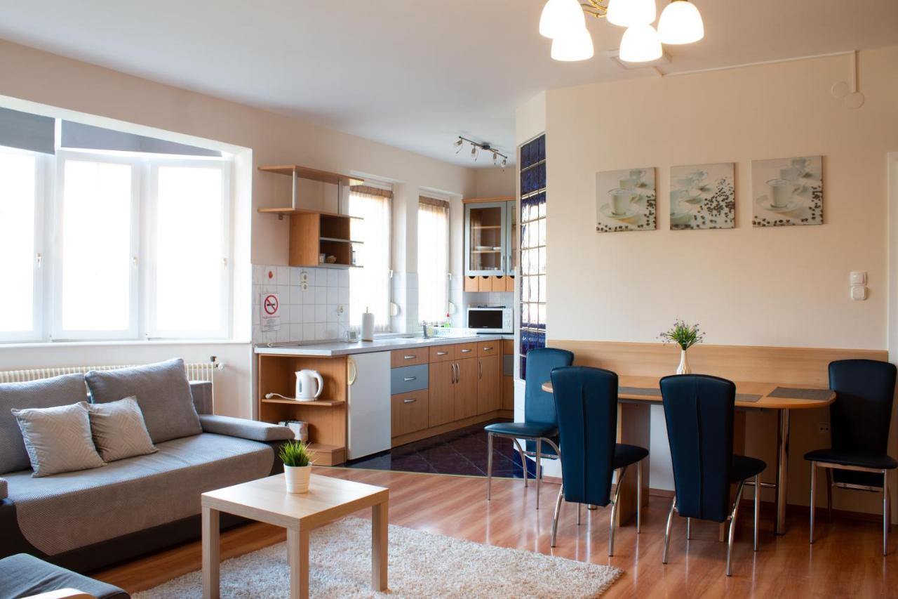 Titan Apartman Jula Exterior foto