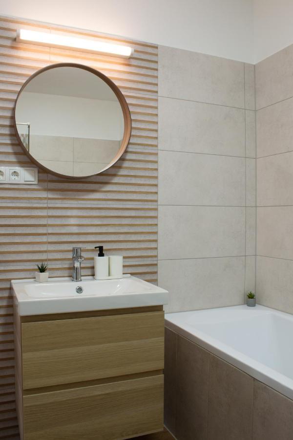 Titan Apartman Jula Exterior foto