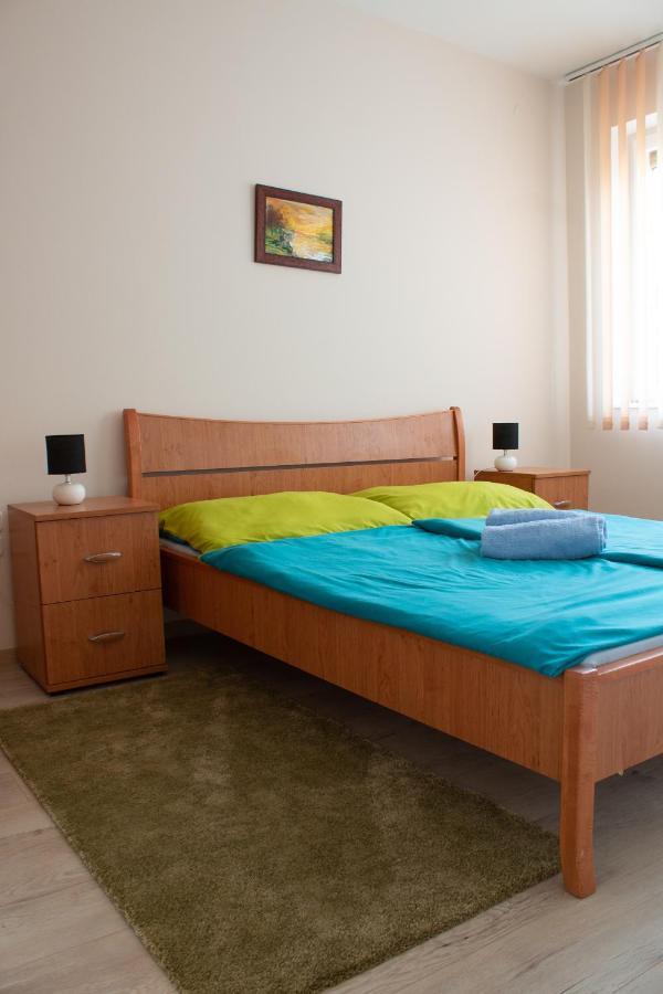 Titan Apartman Jula Exterior foto