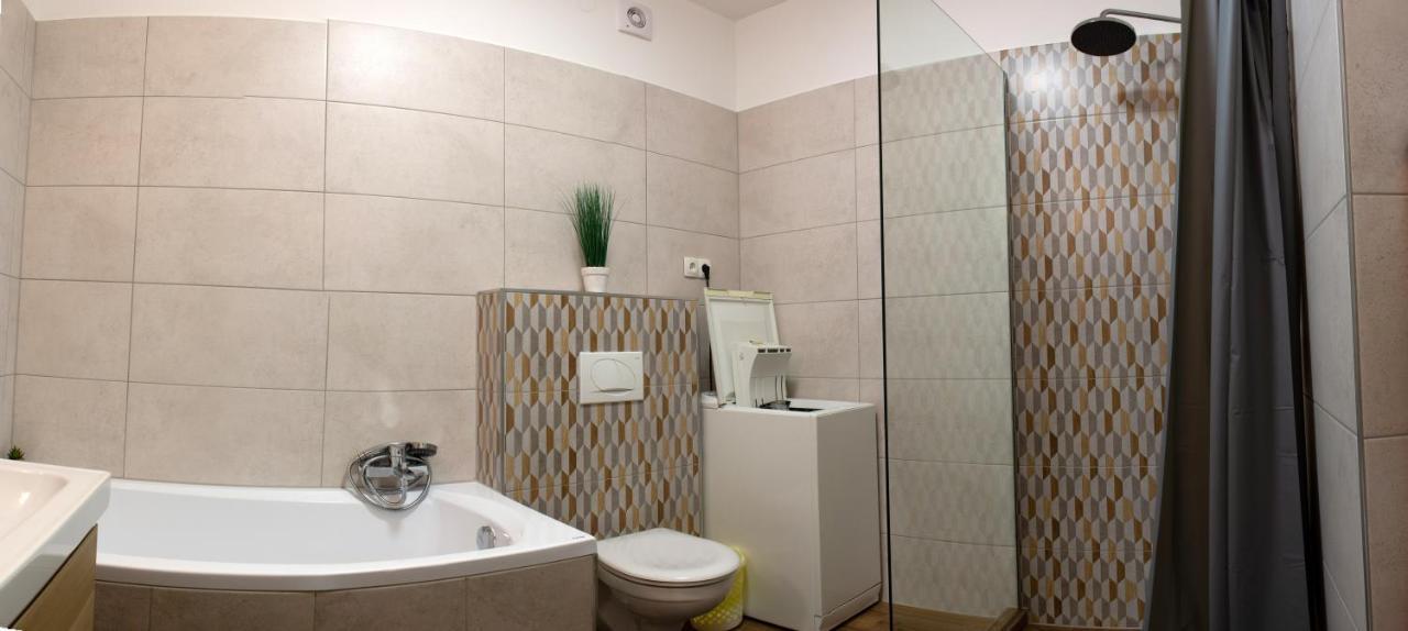 Titan Apartman Jula Exterior foto